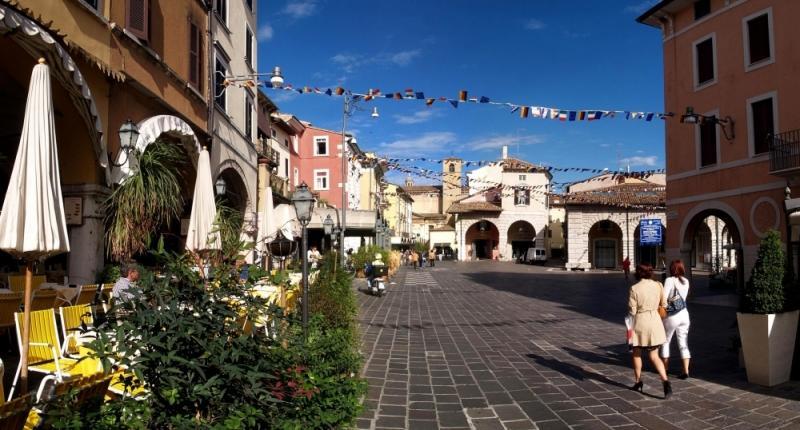 Hotel Primavera Desenzano del Garda Exterior photo